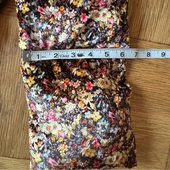 Anthropologie Quilted Puffer Scarf Floral Velvet Pull-Through - Picture 5 of 6